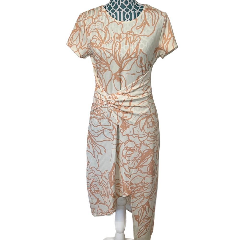 NWT Rio & Rian Peach & Beige Floral Wrap Dress Size M